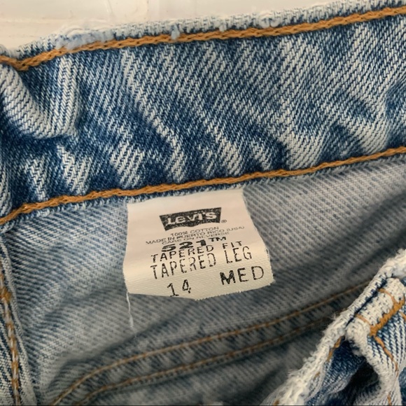 Vintage Levi’s Tapered Leg 521 Jeans - Picture 4 of 7